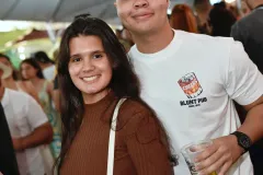 376-_ADE7570